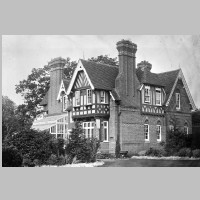 Halcyon, 6 Private Road. Built in 1897 by  Mackmurdo for his mother. Demolished 1968, Photo on enfieldsociety.org.uk.jpg